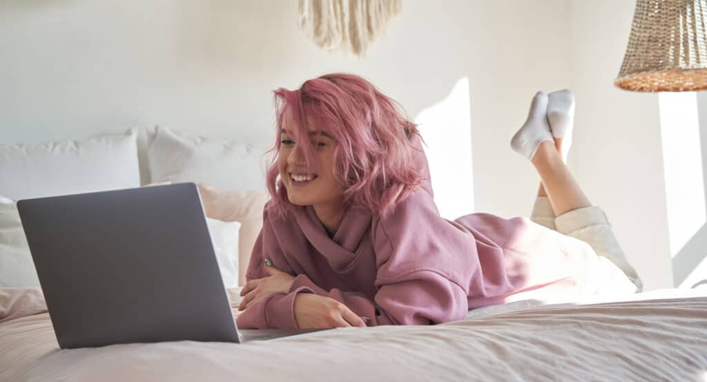 PakMag-Helping-Your-Teen-Practice-#SAFESOCIAL-Media-Use